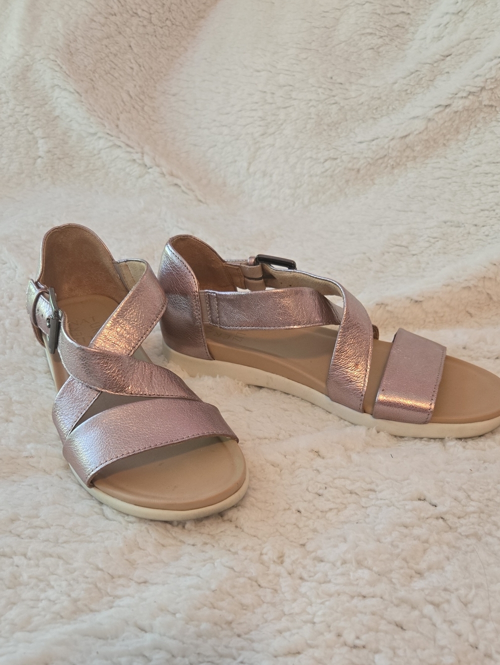 Naturalizer Metallic Pink Strappy Sandals